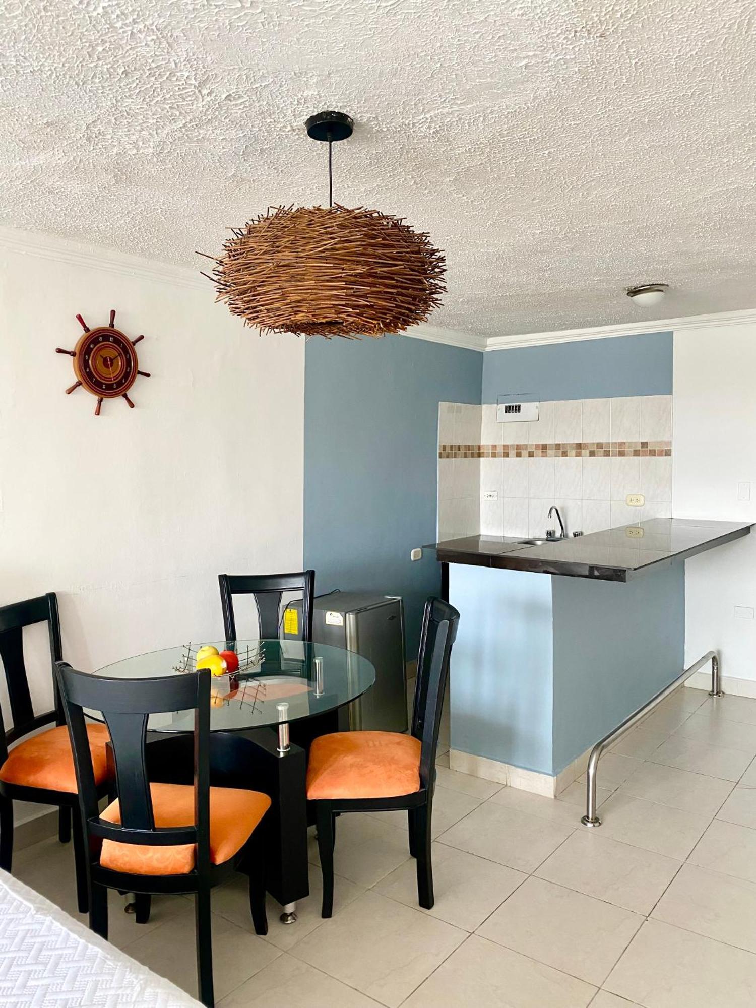 Hotel Estefania Princess 84 บาร์รังกีญา ภายนอก รูปภาพ
