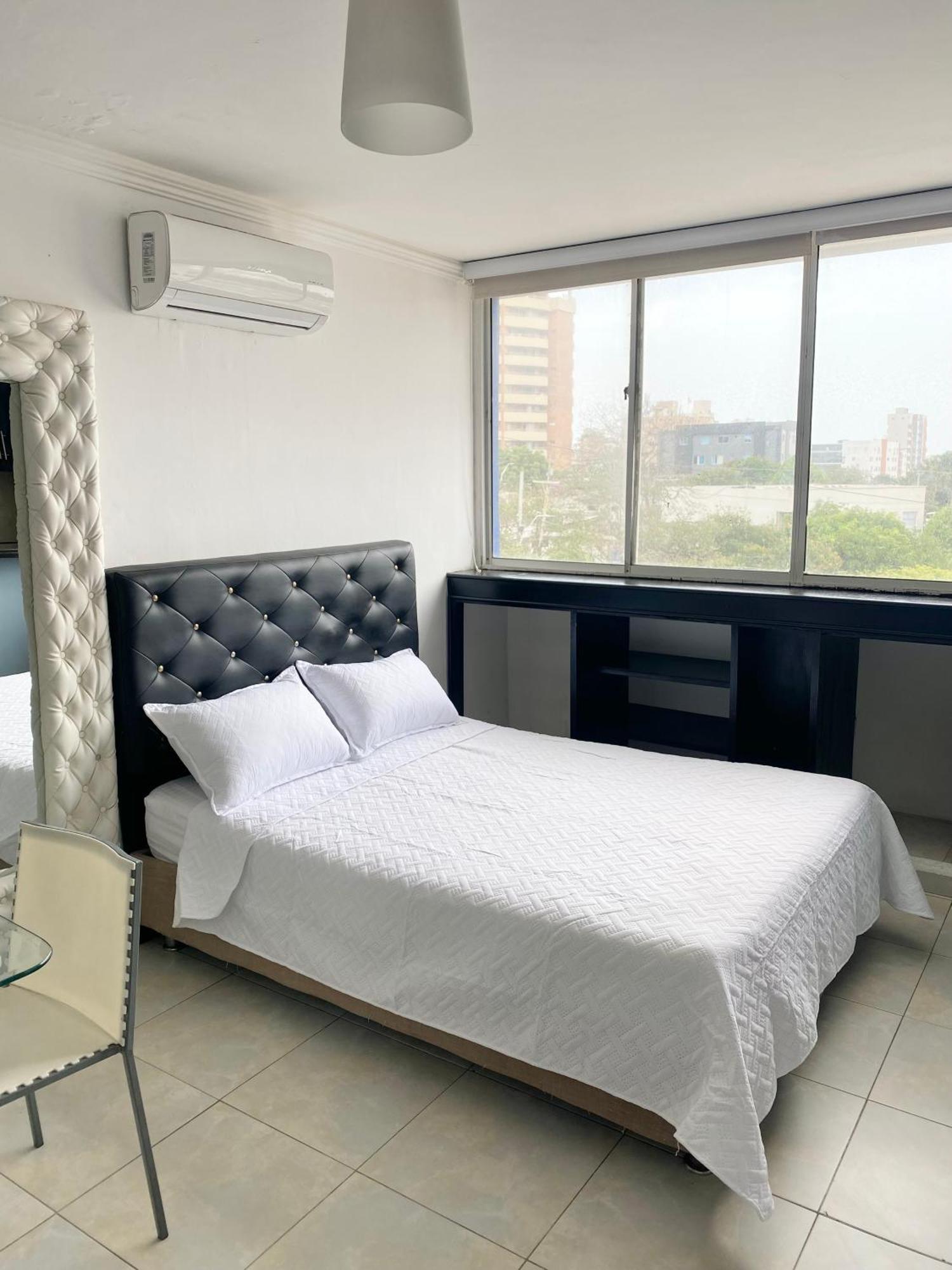 Hotel Estefania Princess 84 บาร์รังกีญา ภายนอก รูปภาพ